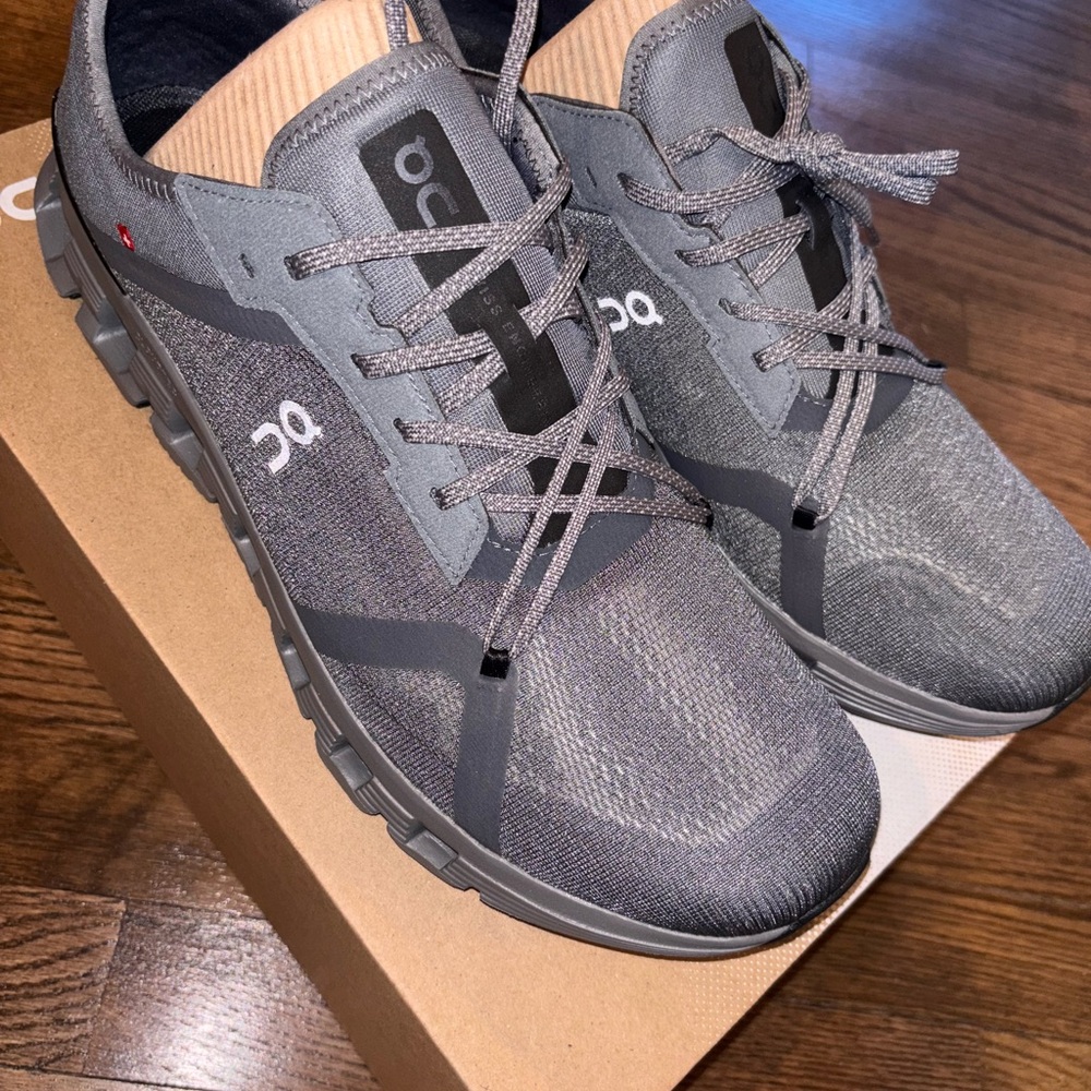 On Cloud X 4 AD Men’s 12.5 M Men's Stone Gray Athletic New in box